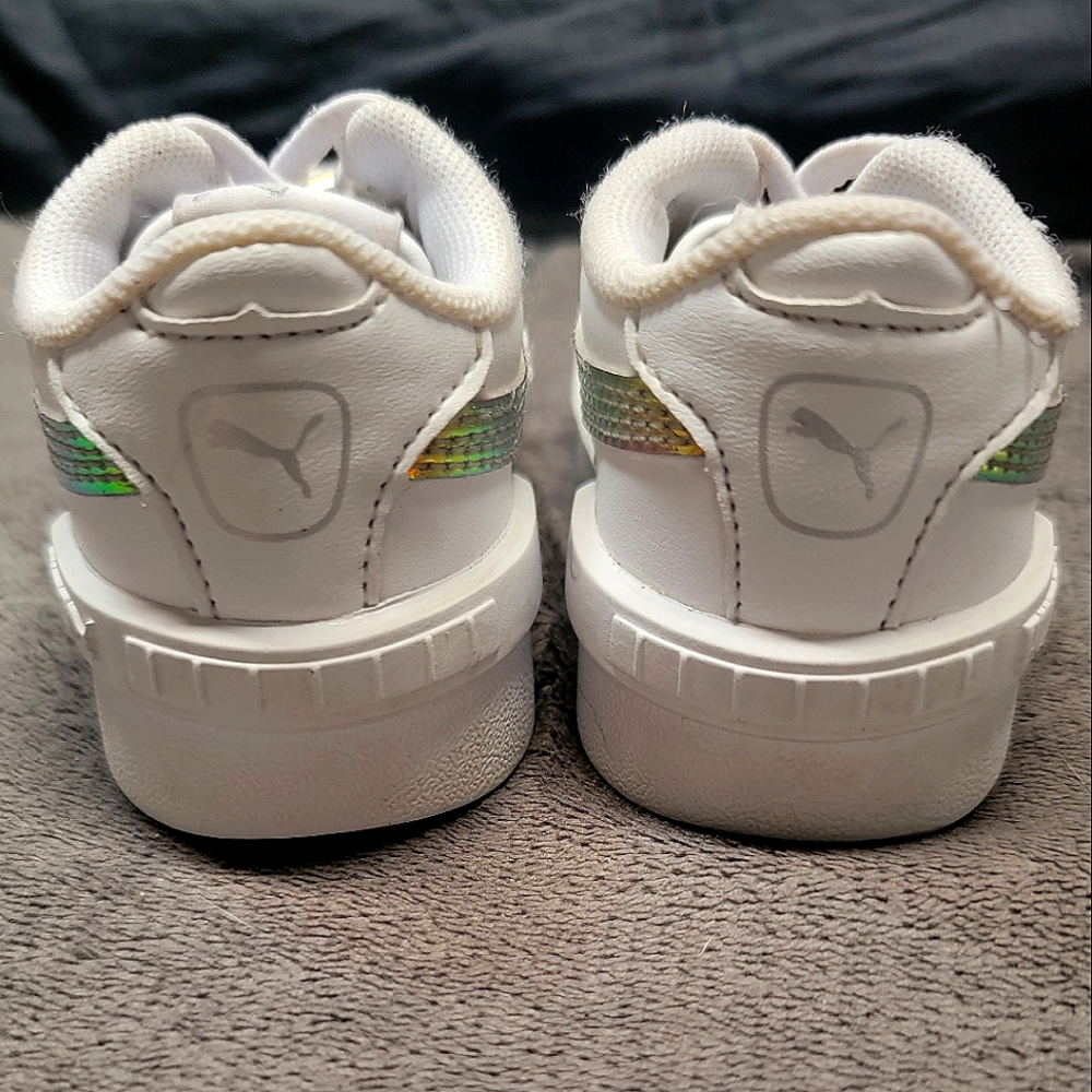 Kids Puma white iridescent shoes - Picture 9 of 11